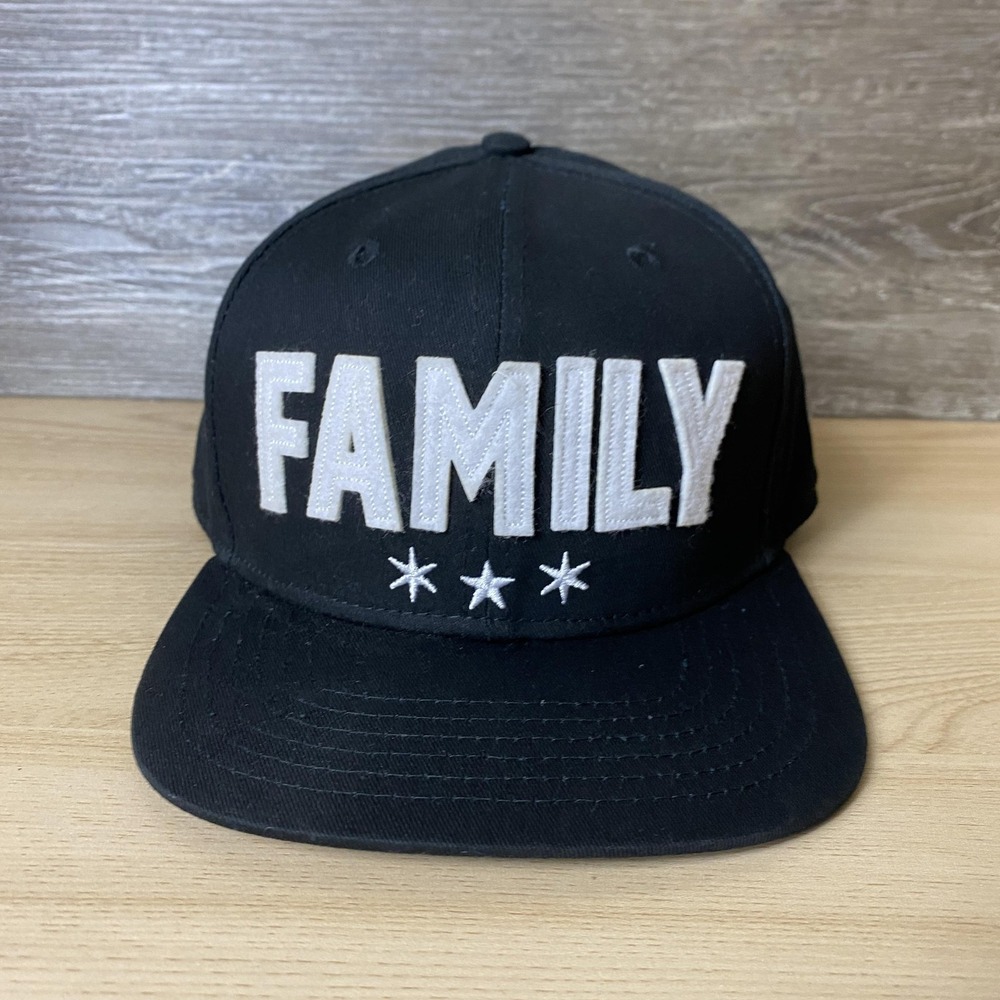 Famous Family Hat Cap Snap Back Black White Roses Embroidered Graphic Mens